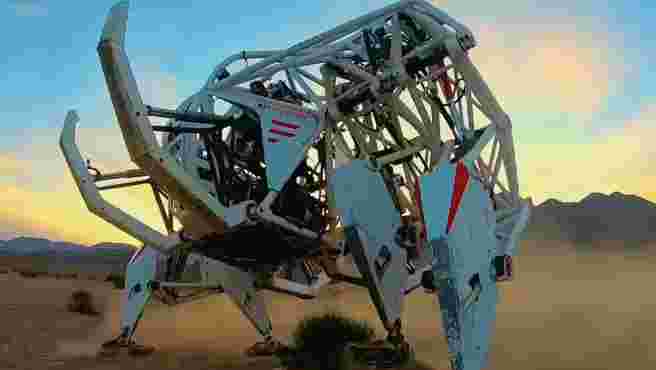 Prosthesis, el gigantesco 'elefante robot' de 1.600 kilos: 'Quiero crear una flota de exo-trajes y lanzar una liga deportiva'